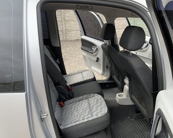 ŠKODA ROOMSTER 1.4 TDI FAMILY SR - 12