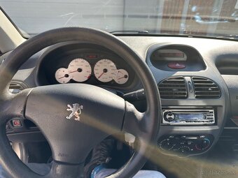Peugeot 206 - 12