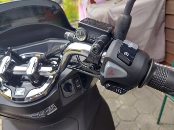 Honda PCX 125, r.v. 2022, TOP stav, iba 2053 km - 12