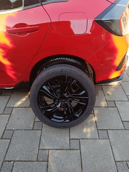 Honda Civic 1,5 VTEC Turbo Sport - 12