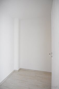 Na predaj pekný 3 izbový byt Bánovce nad Bebravou, 3x balkón - 12