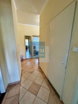 Ponúkame na predaj 3 - izbový byt na Šancovej ulici s dvoma  - 12