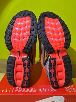 Panske tenisky Nike Air Max DN - 12