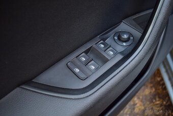 Škoda Superb Combi 1.6 TDI Ambition DSG - 12