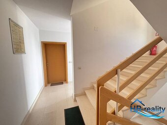 ☀NOVALJA (HR) -  2-izbový apartmán 45 m2 s terasou v 2.rade  - 12