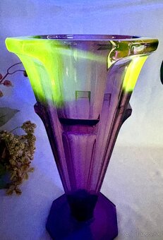 Fialová uranova vaza ART Deco top stav - 12