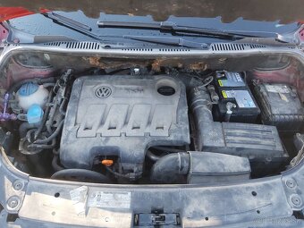 Volkswagen Touran 2.0 TDI Highline - 12