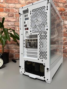 Ryzen 7 9800X3D\32GB\RTX 5080\SSD\1200W Zdroj - 12