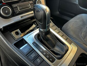 Volkswagen Passat B7 2.0TDI - 12