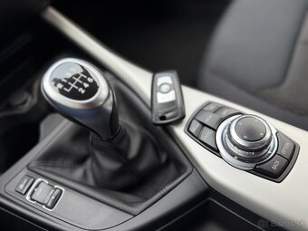 BMW 1.6 75kW BENZÍN model 2014 Xenony - 12
