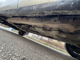 Predám Toyota Hilux 2.5, D-4D - 12