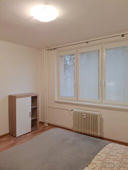 2 izbový , Obr. mieru, sidl.II, Prešov, 54 m2, loggia, 1/8 - 12