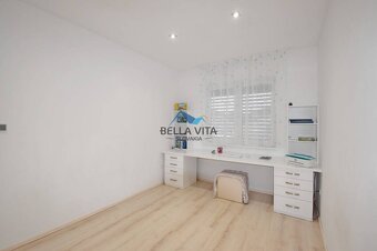 Moderná novostavba - 4 i rodinný dom, Galanta Richtárske pol - 12