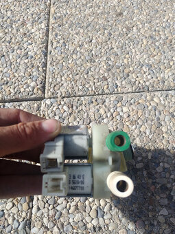 Whirlpool Awe 7519- rozpredám diely, náhradné diely - 12