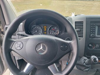 Mercedes-Benz Sprinter 319 Bluetec 3.0V6 140kW odpočet DPH - 12