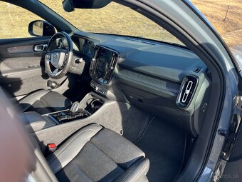 Volvo XC40 D3 R-design - 12