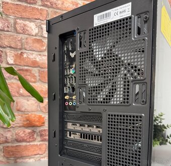 Ryzen 7 9800X3D\96GB\RTX 4090\SSD\1200W Zdroj - 12
