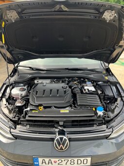 VW GOLF 8 2.0 TDI, DSG, 110kW, 124.000km, SIVÁ METALÍZA - 12