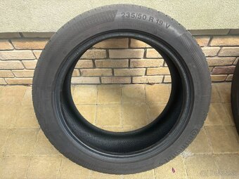 Zimné pneumatiky Continental 235 50 R19 - 12