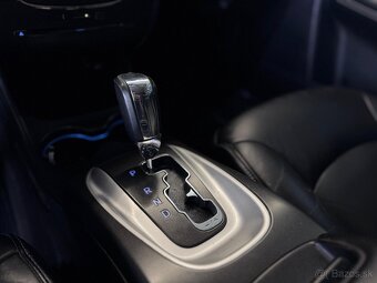 Fiat Freemont 2.0 AWD 125kw A/T 7-miestny - 12