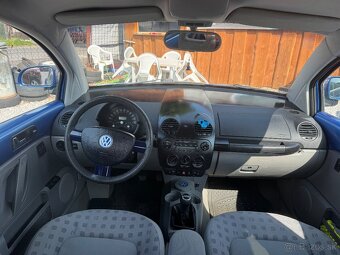 Volkswagen New Beetle 2.0 - 12