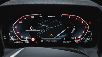 BMW 330e Touring xDrive MOZNY ODPOCET - 12