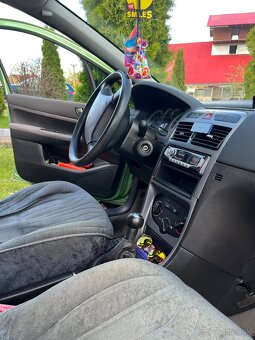 Peugeot 307 - 12