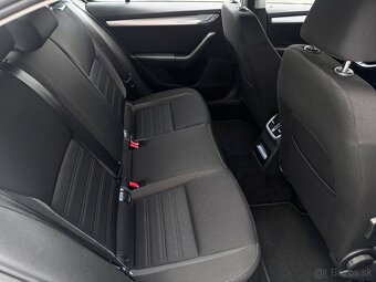 Škoda Octavia 2.0 TSI Ambition s DSG - 12
