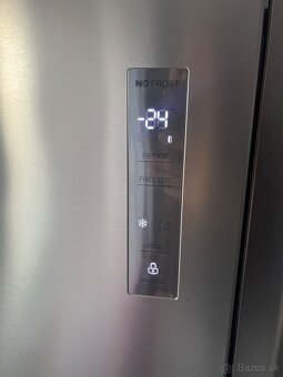 Americká chladnicka s mraznička Hisense - 12