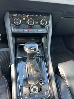 SKODA KARQK 2019 4x4 - 12