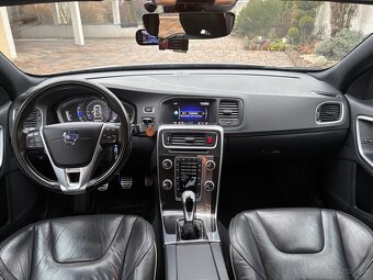 Vovlo V60 R design D4 - 12