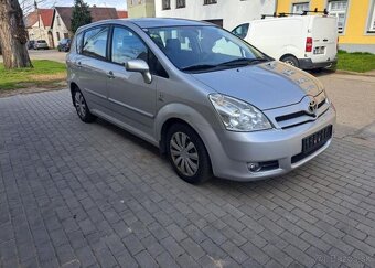 Toyota Corolla Verso 2,0 D4-D Terra Base SFX 16 nafta - 12