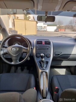 Toyota Auris 1.4D - 12
