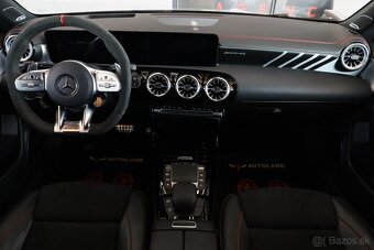 Mercedes-Benz CLA Shooting Brake AMG 45 S 4MATIC A/T - 12