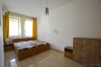Apartmán 3+kk s verandou a výhledem na bazén sv.Vlas BG - 12