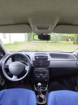 Fiat Punto 1.2 Active - 12