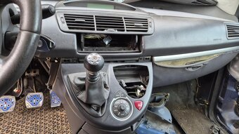 Fiat Ulysse 2,2HDI 94kw kód motora: 4HW - 12