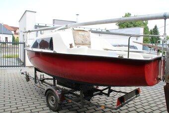Plachetnica BWC Flying Cruiser B bez VPM a TK - 12