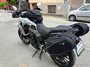 Honda CB500X - 12