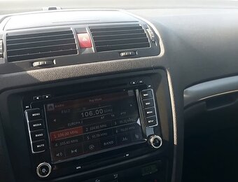 Škoda Octavia combi 1.9 TDI - ťažné, xenon, navi - 12