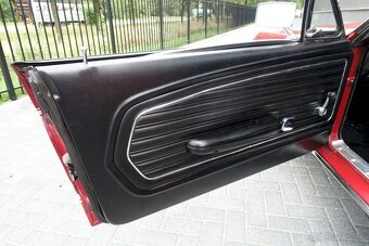 Ford Mustang - 12