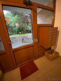 ÚTULNÝ 3-IZBOVÝ BYT, VINIČKY, 64m2, LÓGIA - 12