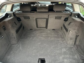 BMW RAD 3 E91 318i LCI - 12