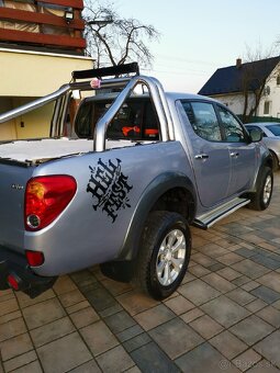 Mitsubishi l200 2 5did - 12
