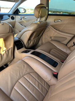 Mercedes-Benz CLS350 - 12