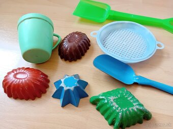 Retro hračky a bábiky - 12