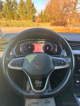 Volkswagen Passat Variant 2.0 TDI EVO DSG - 12