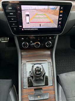 Škoda Superb Scout - 12
