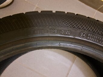 Continental winter contact 235/45/R20 xl - 12