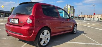 Predám Renault Clio Sport 124 kW – raritné auto pre nadšenco - 12